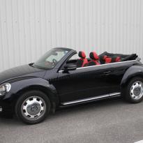 Beetle cabriolet design black with red outer boarders(1)