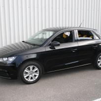 Audi a1 sptback se black with yellow inserts(1)