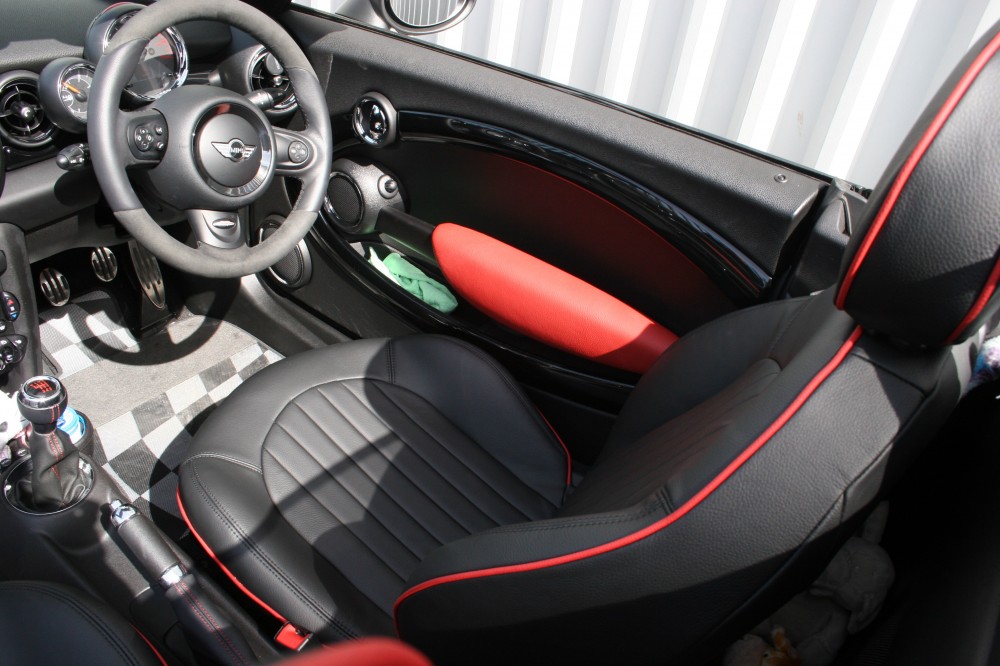 Mini R59 Roadster Spt Lounge Black With Red Piping | Trim Technik